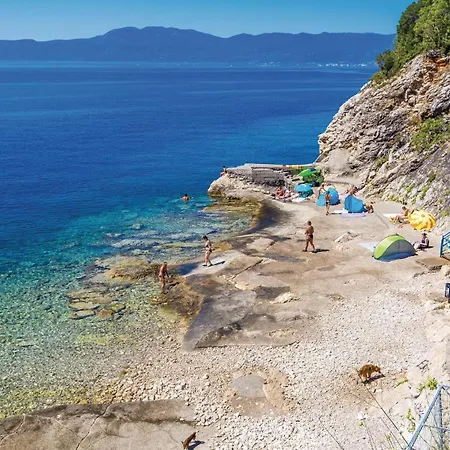 公寓 Stunning In 科斯特雷纳