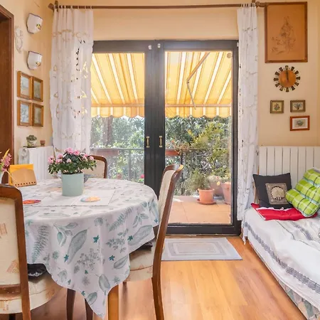 Stunning In Apartment *