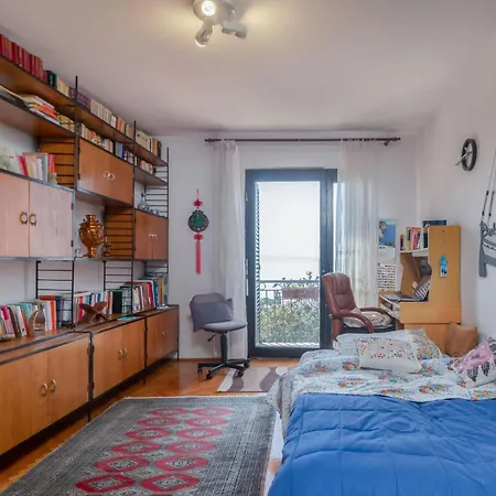 Stunning In Apartment *