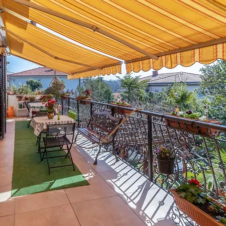 Stunning In Apartment Kostrena